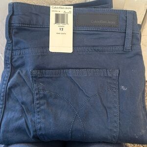 Brand new Calvin Klein skinny ankle jeans
